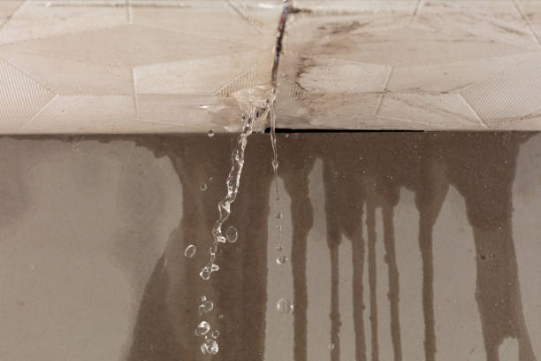 Professional Flood Damage Cleanup technician working in Wayne, OK